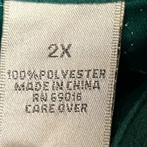 Studio Works Women button down soft top 2X Polyester embroidered business casual - Picture 5 of 8